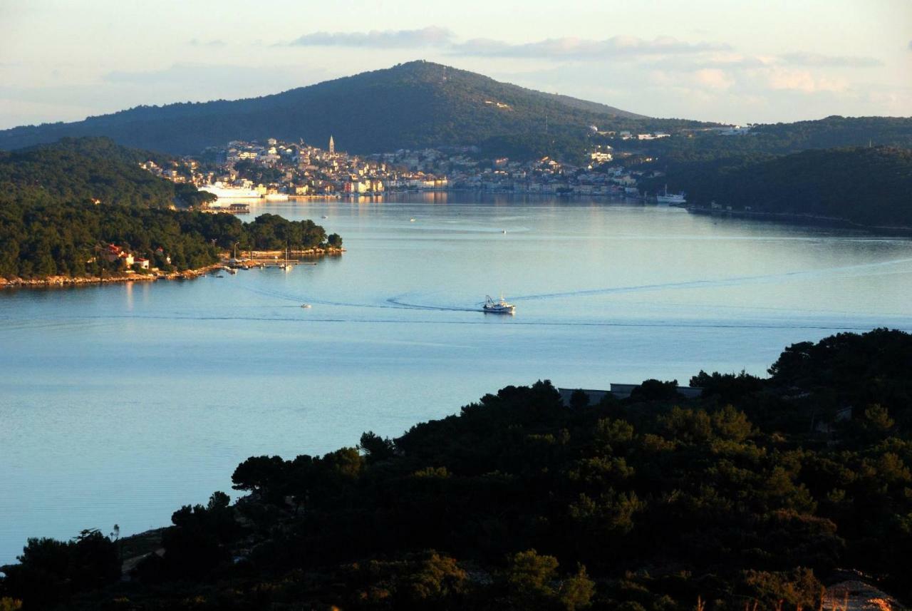 Apartment With Terrace And Sea View Mali Lošinj Eksteriør bilde